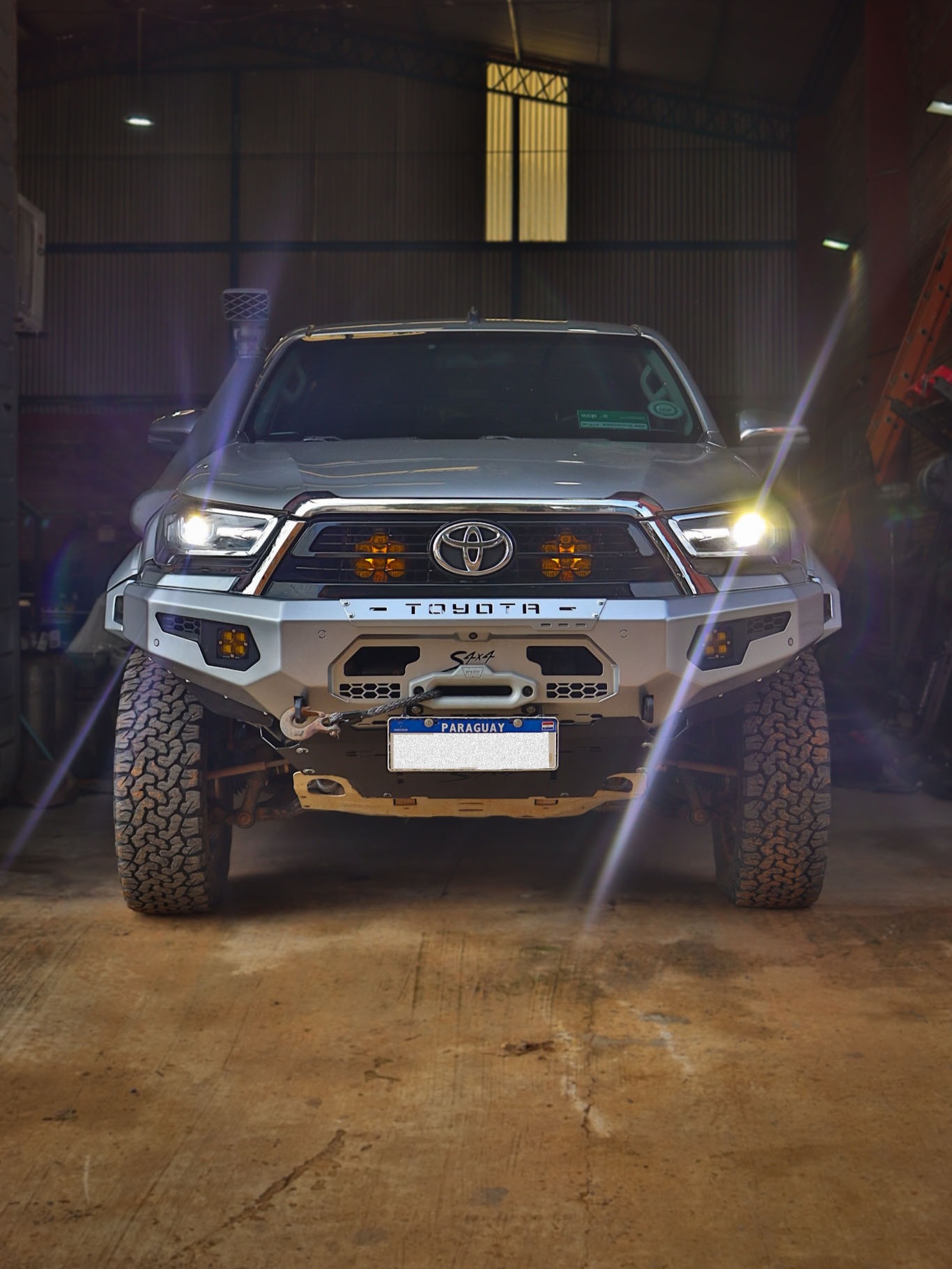 Paragolpe S4X4 V1 para Toyota Hilux SR 2020 Paraguay